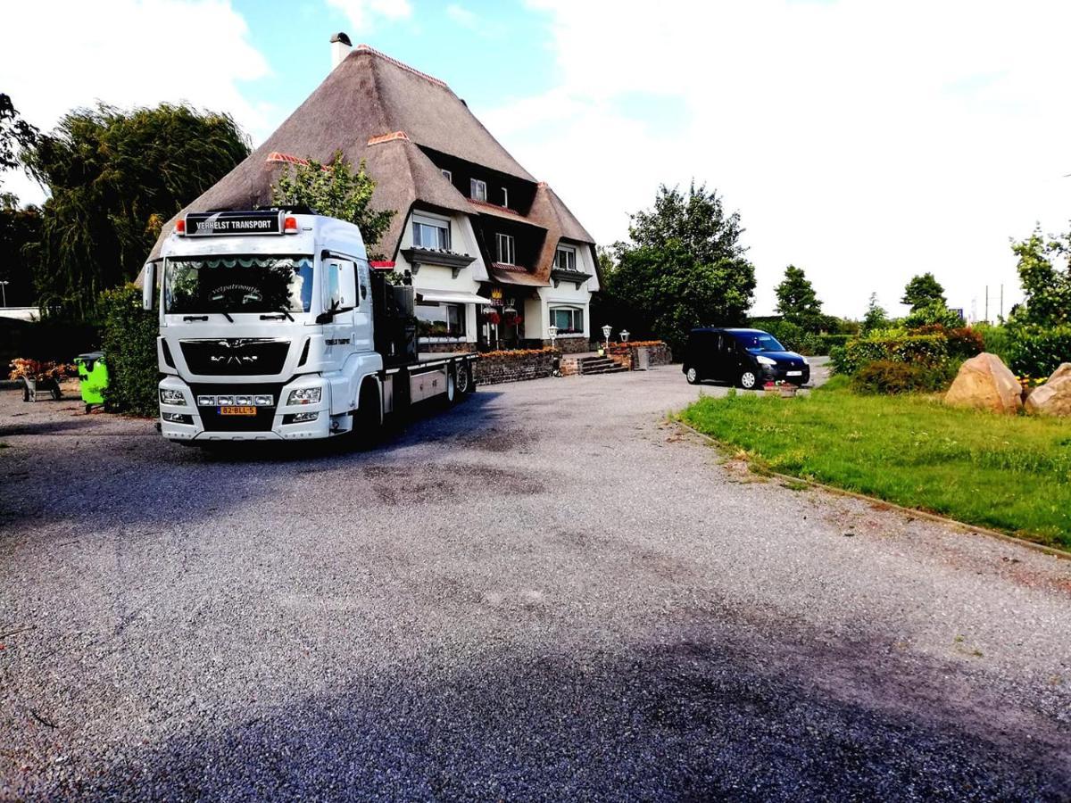 Arconaty Hotel Linter Bagian luar foto