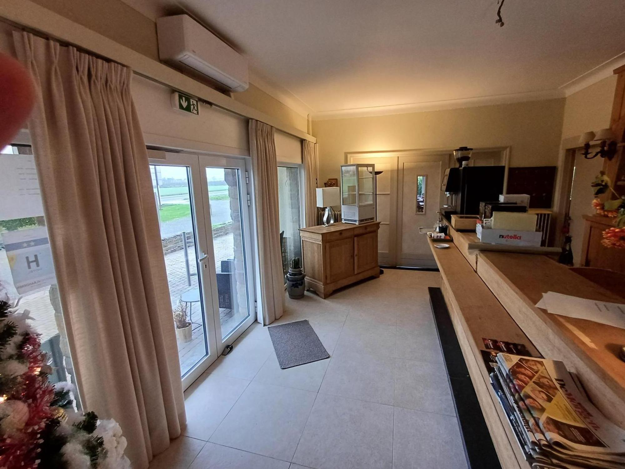 Arconaty Hotel Linter Bagian luar foto