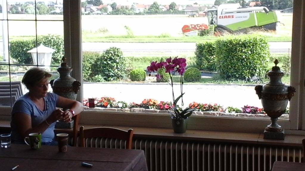 Arconaty Hotel Linter Bagian luar foto
